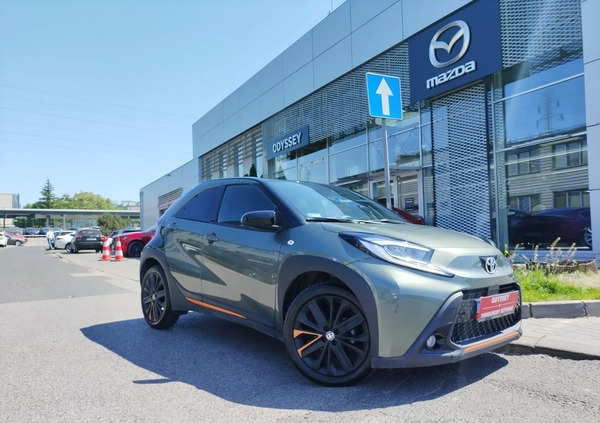 Toyota Aygo X cena 74900 przebieg: 12000, rok produkcji 2022 z Jarosław małe 211